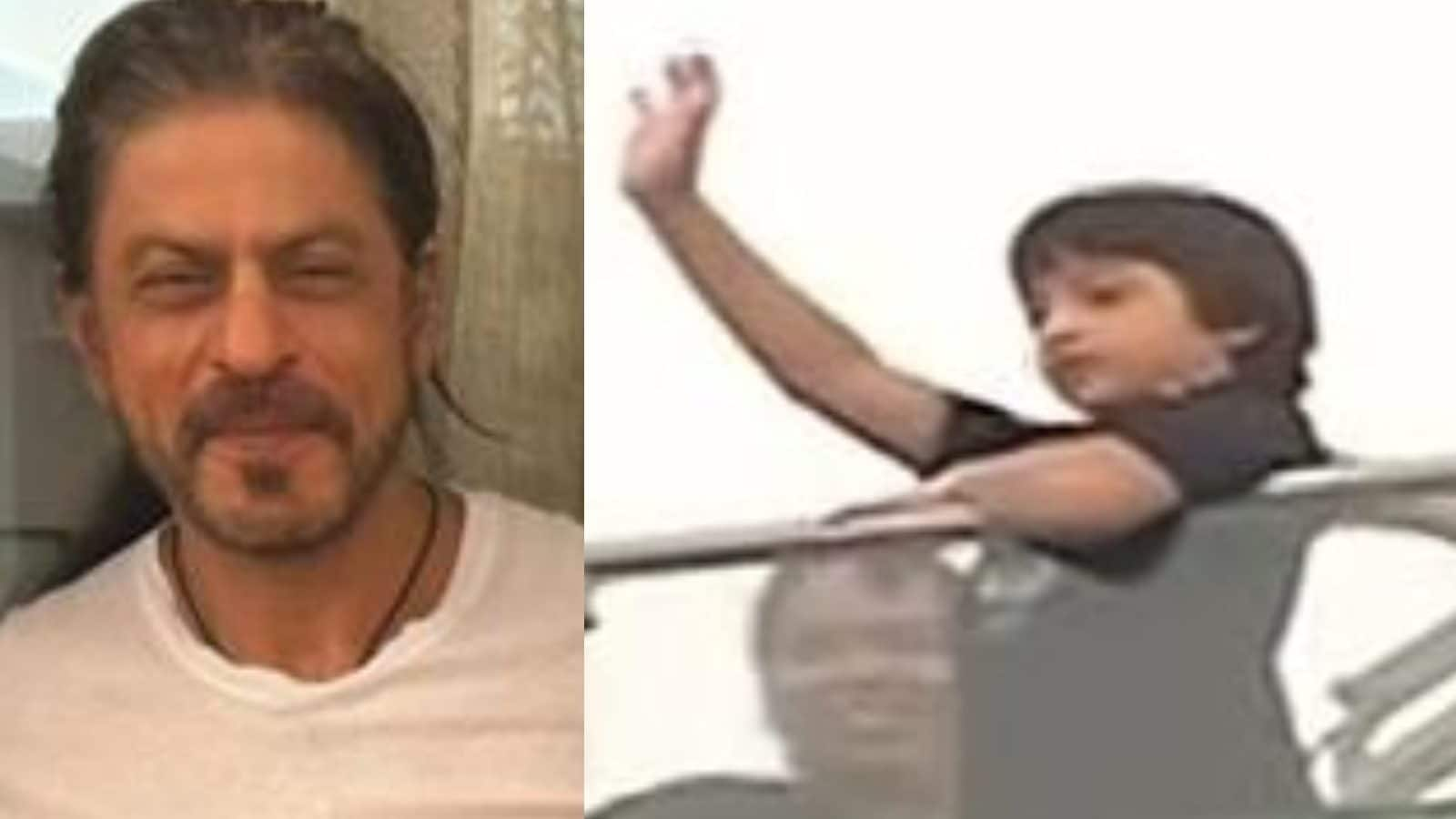 Shah Rukh Khan S Son Abram Waves At Crowd From Mannat As Aryan Khan