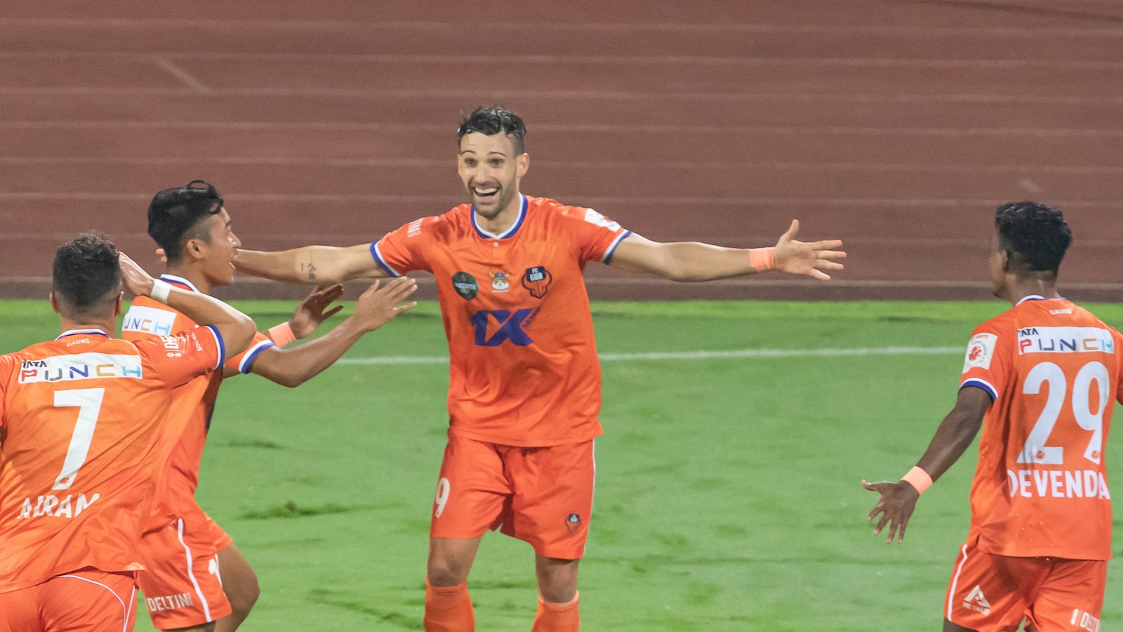 Isl Jorge Ortiz Scores Stunning Goal As Fc Goa Beat Chennaiyin