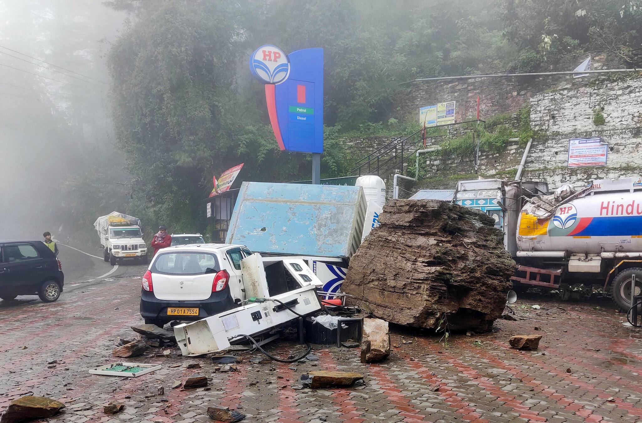 In Pics Flash Floods Landslides Wreak Havoc In Himachal Pradesh