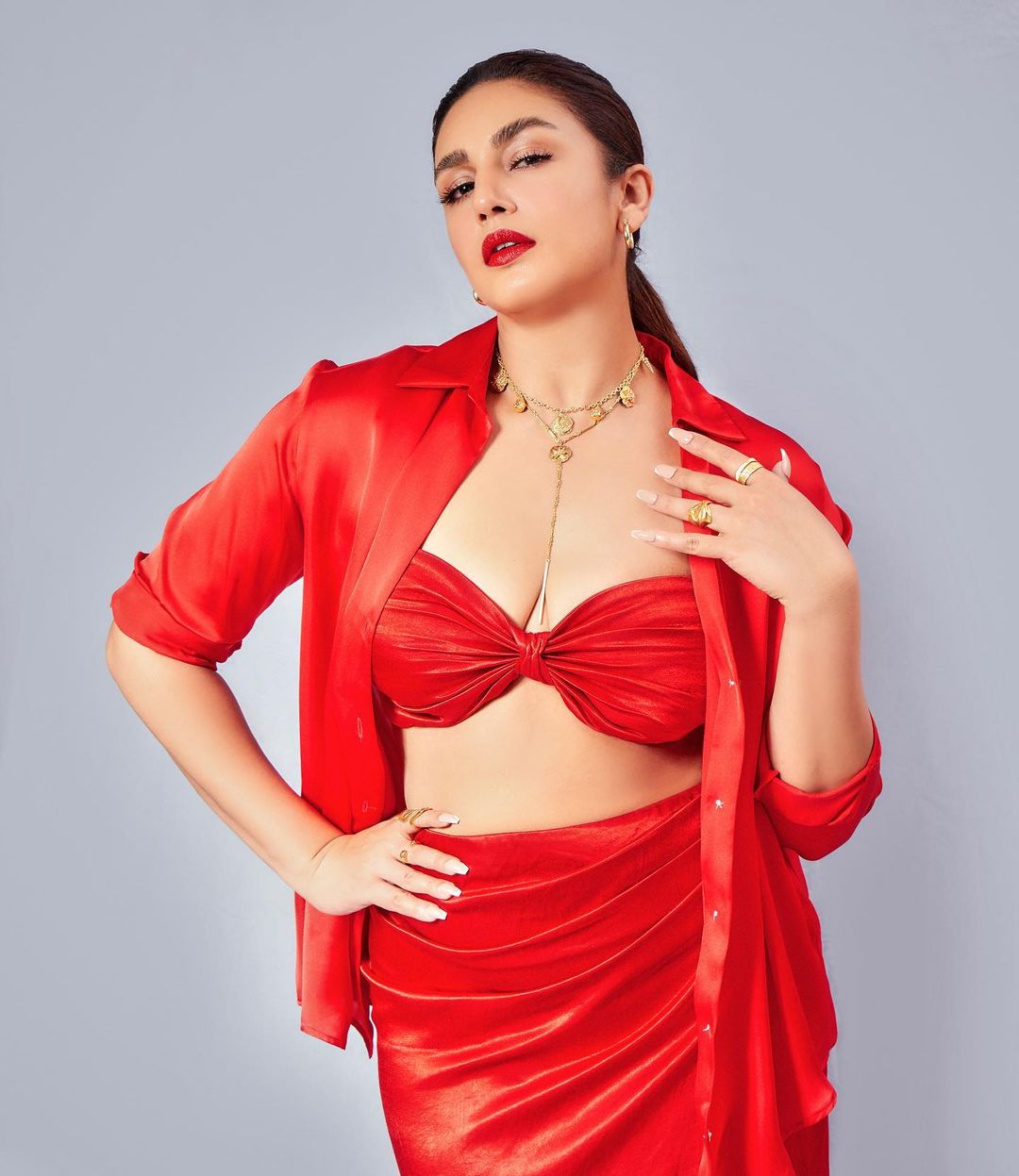 Huma Qureshi Looks Fiery Hot In Red Cutout Dress Check Out The Diva S