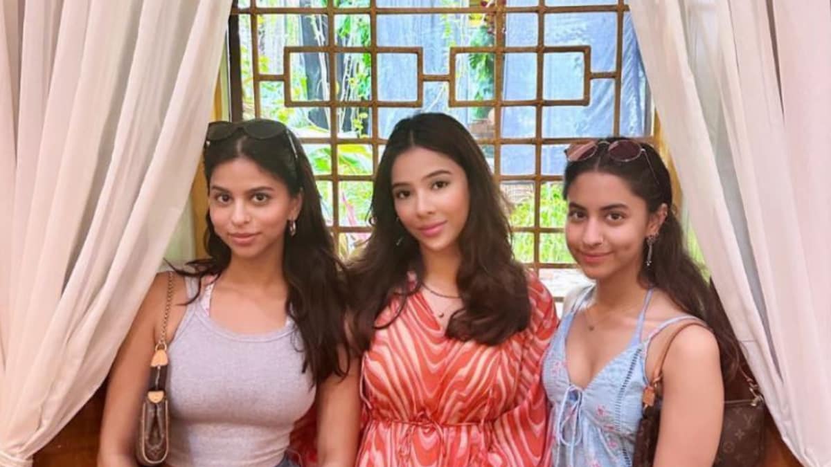 Suhana Khan S Goa Trip With Cousin Alia Chhiba And Friends Is All