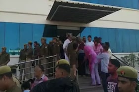 BJP ધારાસભ્યને મારવામાં આવી ગોળી, હોળી મિલનના બહાને થયો હુમલો