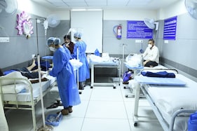 અમદાવાદમાં કોરોનાકાળમાં નાની હોસ્પિટલની મહત્ત્વની ભૂમિકા, સરકારી હોસ્પિટલોનું ભારણ ઘટ્યું