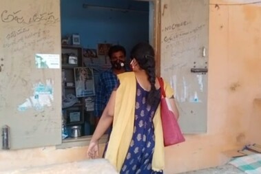 Andhra Pradesh: ఇంటర్ చదివి కరోనాకు వైద్యం చేస్తున్నాడు. ఆపరేషన్లూ చేస్తాడు. అసలు కథ ఏంటి?