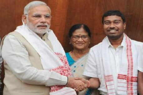 বিধায়কৰ পৰা কেবিনেট মন্ত্ৰী পদলৈ ৰামেশ্বৰ তেলীৰ উত্থান বিধায়কৰ পৰা কেবিনেট মন্ত্ৰী পদলৈ ৰামেশ্বৰ তেলীৰ উত্থান