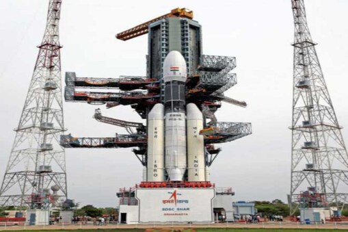 চন্দ্ৰযান-১ৰ সফলতাৰ পিছত ISRO চন্দ্ৰযান-২ৰ জৰিয়তে পুনৰ ইতিহাস গঢ়াৰ দিশে আগবাঢ়ি আছিল। 