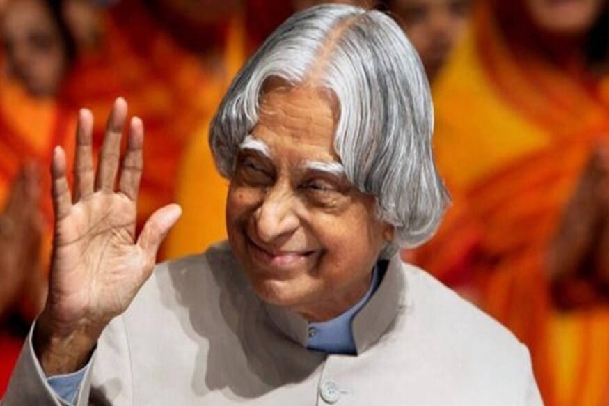 'অগ্নি' আৰু 'পৃথ্বী' মিছাইলৰ নিৰ্মাণ কাৰ্যতো কালামৰ অৱদান আছিল উল্লেখনীয়। আব্দুল কালাম 2002 বৰ্ষৰ 18 জুলাইত ভাৰতৰ একাদশ ৰাষ্ট্ৰপতি হিচাপে নিৰ্বাচিত হৈছিল ৷ 2007 বৰ্ষৰ 25 জুলাইলৈকে আব্দুল কালামে দেশৰ ৰাষ্ট্ৰপতি হিচাপে কাৰ্যনিৰ্বাহ কৰিছিল। 'অগ্নি' আৰু 'পৃথ্বী' মিছাইলৰ নিৰ্মাণ কাৰ্যতো কালামৰ অৱদান আছিল উল্লেখনীয়। আব্দুল কালাম 2002 বৰ্ষৰ 18 জুলাইত ভাৰতৰ একাদশ ৰাষ্ট্ৰপতি হিচাপে নিৰ্বাচিত হৈছিল ৷ 2007 বৰ্ষৰ 25 জুলাইলৈকে আব্দুল কালামে দেশৰ ৰাষ্ট্ৰপতি হিচাপে কাৰ্যনিৰ্বাহ কৰিছিল।