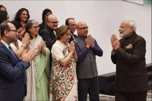 জম্মু–কাশ্মীৰৰ পৰা অনুচ্ছেদ ৩৭০ প্ৰত্যাহাৰৰ বাবে মোদীক ধন্যবাদ জ্ঞাপন কৰে কাশ্মীৰী পণ্ডিতসকলে।