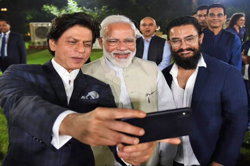 এই উপলক্ষে আমিৰ খানে কয়, ‘মই বাপুৰ আদৰ্শক জনপ্ৰিয় কৰাৰ প্ৰয়াসৰ ক্ষেত্ৰত প্ৰধানমন্ত্ৰীক প্ৰশংসা কৰিব বিচাৰো। এজন সৃষ্টিশীল লোক হিচাপে আমি এইক্ষেত্ৰত বহু কিবাকিবি কৰিব পাৰিম। মই প্ৰধানমন্ত্ৰী মোদীক আশ্বস্ত কৰিব বিচাৰো যে আমি এইক্ষেত্ৰত অধিক প্ৰয়াস কৰি যাম।’ এই উপলক্ষে আমিৰ খানে কয়, ‘মই বাপুৰ আদৰ্শক জনপ্ৰিয় কৰাৰ প্ৰয়াসৰ ক্ষেত্ৰত প্ৰধানমন্ত্ৰীক প্ৰশংসা কৰিব বিচাৰো। এজন সৃষ্টিশীল লোক হিচাপে আমি এইক্ষেত্ৰত বহু কিবাকিবি কৰিব পাৰিম। মই প্ৰধানমন্ত্ৰী মোদীক আশ্বস্ত কৰিব বিচাৰো যে আমি এইক্ষেত্ৰত অধিক প্ৰয়াস কৰি যাম।’