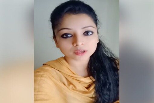 ফেচবুক লাইভযোগে প্ৰিয়ংকা ভৰালীয়ে চৰকাৰক এই বিধেয়কখন বাতিল কৰিবলৈ দাবী জনায়।