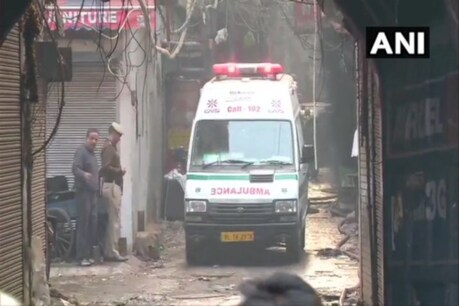 ভয়ংকৰ অগ্নিকাণ্ডত ৩৫জন লোকৰ মৃত্যু, অৰ্ধশতাধিক লোকক জীৱন্তে উদ্ধাৰ ভয়ংকৰ অগ্নিকাণ্ডত ৩৫জন লোকৰ মৃত্যু, অৰ্ধশতাধিক লোকক জীৱন্তে উদ্ধাৰ