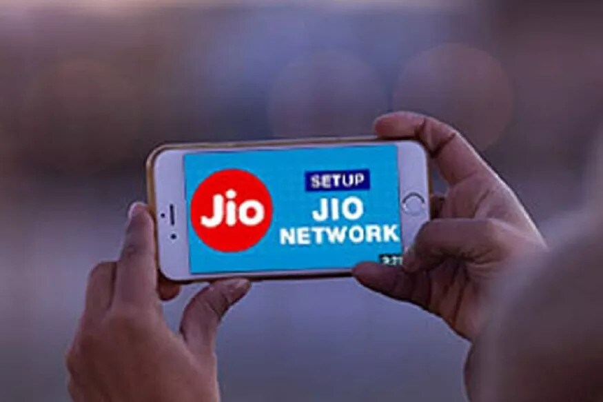 ম’বাইল ক্ষেত্ৰত দাম বৃদ্ধি কৰিছে সকলো টেলিকম সংস্থাই। এই তালিকাত আছে ৰিলায়েন্স জিঅ’ও। কিন্তু দাম বৃদ্ধি কৰাৰ লগতে গ্ৰাহকৰ কাৰণে কেতবোৰ নতুন সুবিধাও আগবঢ়াইছে জিঅ’ই। ম’বাইল ক্ষেত্ৰত দাম বৃদ্ধি কৰিছে সকলো টেলিকম সংস্থাই। এই তালিকাত আছে ৰিলায়েন্স জিঅ’ও। কিন্তু দাম বৃদ্ধি কৰাৰ লগতে গ্ৰাহকৰ কাৰণে কেতবোৰ নতুন সুবিধাও আগবঢ়াইছে জিঅ’ই।