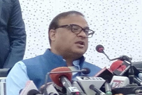 ক’ৰোণা ভাইৰাছঃ চৰকাৰী কৰ্মচাৰীক উদ্দেশ্যি মন্ত্ৰী হিমন্ত বিশ্ব শৰ্মাৰ ডাঙৰ ঘোষণা ক’ৰোণা ভাইৰাছঃ চৰকাৰী কৰ্মচাৰীক উদ্দেশ্যি মন্ত্ৰী হিমন্ত বিশ্ব শৰ্মাৰ ডাঙৰ ঘোষণা