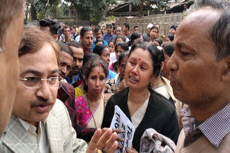 নগাঁৱৰ বিদ্যালয়ত ছাত্ৰৰ মৃতদেহ, উচিত তদন্ত বিচাৰি বিদ্যালয়ৰ চৌহদত মাতৃৰ কান্দোন নগাঁৱৰ বিদ্যালয়ত ছাত্ৰৰ মৃতদেহ, উচিত তদন্ত বিচাৰি বিদ্যালয়ৰ চৌহদত মাতৃৰ কান্দোন