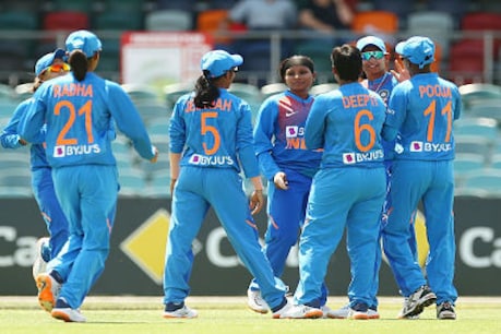 Women T20 WC Final: সন্মুখত ১৮৫ ৰানৰ বিশাল লক্ষ্য, ইনিংছ আৰম্ভ কৰিয়েই উজুটি টীম ইণ্ডিয়াৰ Women T20 WC Final: সন্মুখত ১৮৫ ৰানৰ বিশাল লক্ষ্য, ইনিংছ আৰম্ভ কৰিয়েই উজুটি টীম ইণ্ডিয়াৰ