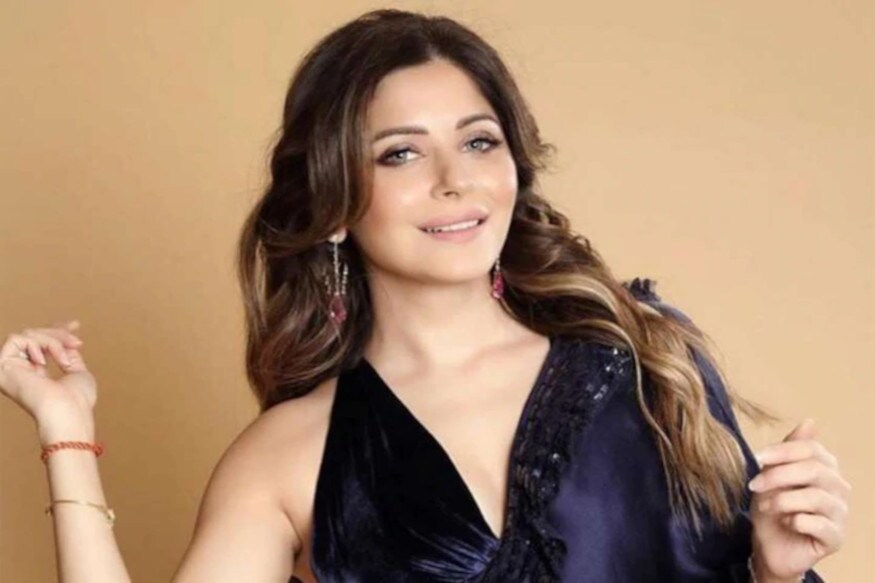 বলীউডৰ জনপ্ৰিয় কণ্ঠশিল্পী কনিকা কাপুৰে কিছুদিন পূৰ্বে ক’ৰোণা ভাইৰাছত আক্ৰান্ত হোৱাৰ কথা ছচিয়েল মিডিয়াৰ জৰিয়তে জনাইছিল। বলীউডৰ জনপ্ৰিয় কণ্ঠশিল্পী কনিকা কাপুৰে কিছুদিন পূৰ্বে ক’ৰোণা ভাইৰাছত আক্ৰান্ত হোৱাৰ কথা ছচিয়েল মিডিয়াৰ জৰিয়তে জনাইছিল।