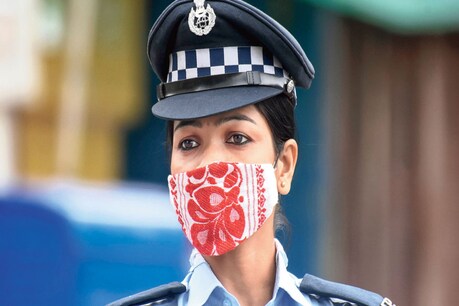 দিল্লী-গুজৰাটত আদৰ বাঢ়িছে ‘অসমীয়া মাস্ক’ৰ, ক্ৰয় কৰিলে বিশ্ব বেংকেও দিল্লী-গুজৰাটত আদৰ বাঢ়িছে ‘অসমীয়া মাস্ক’ৰ, ক্ৰয় কৰিলে বিশ্ব বেংকেও