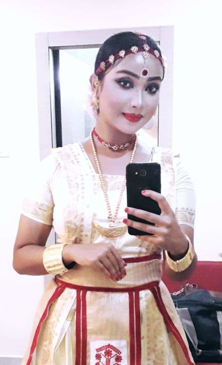 শাস্ত্ৰীয় আৰু লোকনৃত্যত পাৰ্গত প্ৰিয়ংকাই ২০১৫ বৰ্ষত হাইস্কুল শিক্ষান্ত পৰীক্ষাত সংগীতত অসমৰ ভিতৰতে সৰ্বোচ্চ নম্বৰ লাভ কৰিবলৈ সক্ষম হৈছিল৷ শাস্ত্ৰীয় আৰু লোকনৃত্যত পাৰ্গত প্ৰিয়ংকাই ২০১৫ বৰ্ষত হাইস্কুল শিক্ষান্ত পৰীক্ষাত সংগীতত অসমৰ ভিতৰতে সৰ্বোচ্চ নম্বৰ লাভ কৰিবলৈ সক্ষম হৈছিল৷