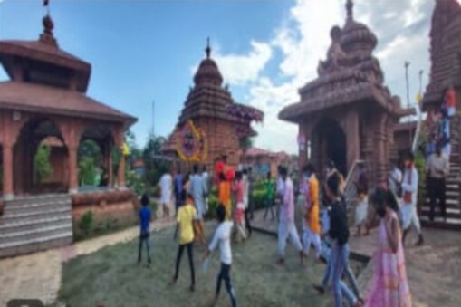 এইবাৰ ৰথযাত্ৰাৰ ৰথে কেৱল মন্দিৰৰ চৌহদৰ ভিতৰতে পৰিক্ৰমা কৰিব।