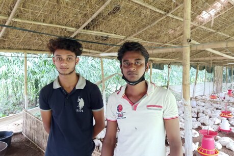 ব্ৰইলাৰ ফাৰ্ম খোলাৰ বাবেই শংকৰদেৱ সংঘৰ পৰা কৰিলে এঘৰীয়া- অপমানিত অনুভৱ কৰি জীৱন ত্যাগ কৰিবলৈও লৈছিল ঘৰৰ মুৰব্বীয়ে ব্ৰইলাৰ ফাৰ্ম খোলাৰ বাবেই শংকৰদেৱ সংঘৰ পৰা কৰিলে এঘৰীয়া- অপমানিত অনুভৱ কৰি জীৱন ত্যাগ কৰিবলৈও লৈছিল ঘৰৰ মুৰব্বীয়ে