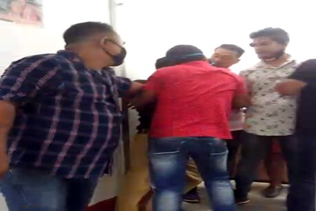 এটা ২৫লাখ টকীয়া পথৰ নিবিদাক লৈ ৰণথলী PWDকাৰ্যালয়! থানা পালেগৈ বিজেপি-আৰএছএছ কৰ্মীৰ সংঘাত এটা ২৫লাখ টকীয়া পথৰ নিবিদাক লৈ ৰণথলী PWDকাৰ্যালয়! থানা পালেগৈ বিজেপি-আৰএছএছ কৰ্মীৰ সংঘাত