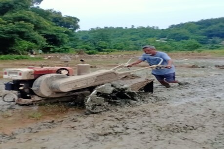 খেলপথাৰত নহয়, ল’ক ডাউনৰ সময়ত খেতি পথাৰত ব্যস্ত অসমৰ বহু কেইজন আন্তঃৰাষ্ট্ৰীয় খেলুৱৈ খেলপথাৰত নহয়, ল’ক ডাউনৰ সময়ত খেতি পথাৰত ব্যস্ত অসমৰ বহু কেইজন আন্তঃৰাষ্ট্ৰীয় খেলুৱৈ