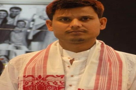 হঠাৎ মৃত্যুক আঁকোৱালি লোৱা যোগেশৰ শৰীৰত নাই কোভিড–১৯ৰ সংক্ৰমণ, তেন্তে মৃত্যুৰ কাৰণ কি? হঠাৎ মৃত্যুক আঁকোৱালি লোৱা যোগেশৰ শৰীৰত নাই কোভিড–১৯ৰ সংক্ৰমণ, তেন্তে মৃত্যুৰ কাৰণ কি?