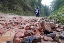 দিছপুৰ সমষ্টিৰ এটা পথ, যিটো পথেৰে নাযায় এম্বুলেঞ্চো