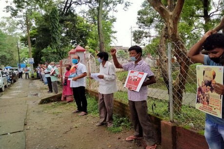 অখিল গগৈৰ মুক্তিৰ দাবীত সোণাৰিত কেইবাটাও সংগঠনৰ মানৱ শৃংখল অখিল গগৈৰ মুক্তিৰ দাবীত সোণাৰিত কেইবাটাও সংগঠনৰ মানৱ শৃংখল