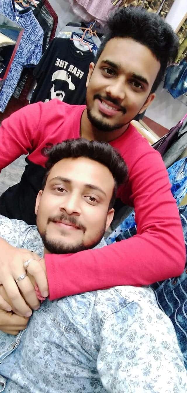 কিন্তু দুয়োজন যুৱকৰ এই সম্পৰ্ক মানি লোৱা নাছিল দুয়োখন ঘৰে। ফলত দুয়োজন যুৱকে চৰম মানসিক অশান্তিত দিন পাৰ কৰিছিল। আৰু শেষত ছুইছাইড নোট লিখি দুয়োজনে শেষ কৰিলে জীৱন। কিন্তু দুয়োজন যুৱকৰ এই সম্পৰ্ক মানি লোৱা নাছিল দুয়োখন ঘৰে। ফলত দুয়োজন যুৱকে চৰম মানসিক অশান্তিত দিন পাৰ কৰিছিল। আৰু শেষত ছুইছাইড নোট লিখি দুয়োজনে শেষ কৰিলে জীৱন।