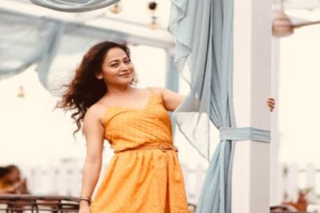 সক্ৰিয় ৰাজনীতিলৈ আহিব নেকি অভিনেত্ৰী জেৰিফা ৱাহিদ? অংশগ্ৰহণ কৰিলে আঞ্চলিক দল গঠনৰ বৈঠকত সক্ৰিয় ৰাজনীতিলৈ আহিব নেকি অভিনেত্ৰী জেৰিফা ৱাহিদ? অংশগ্ৰহণ কৰিলে আঞ্চলিক দল গঠনৰ বৈঠকত