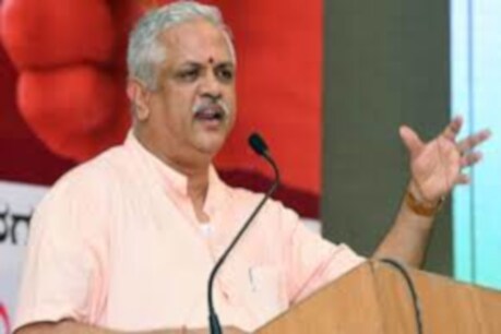 ‘মই সোণোৱালৰ মানুহ, মই হিমন্তৰ মানুহ- এইবোৰ নচলিব বিজেপিত’- কাক উদ্দেশ্যি এই মন্তব্য বিজেপিৰ ৰাষ্ট্ৰীয় সাংগঠনিক সম্পাদকৰ? ‘মই সোণোৱালৰ মানুহ, মই হিমন্তৰ মানুহ- এইবোৰ নচলিব বিজেপিত’- কাক উদ্দেশ্যি এই মন্তব্য বিজেপিৰ ৰাষ্ট্ৰীয় সাংগঠনিক সম্পাদকৰ?