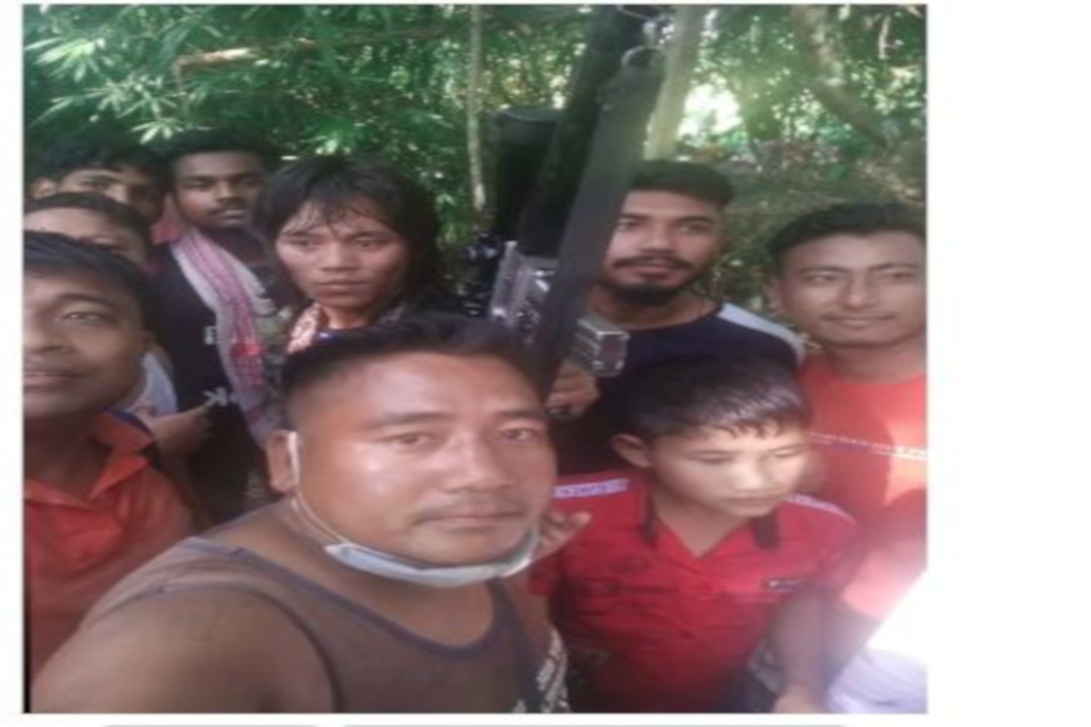বোকাজানত হাতে হাতে মাৰণাস্ত্ৰ লৈ উগ্ৰপন্থীৰ মুক্ত বিচৰণ