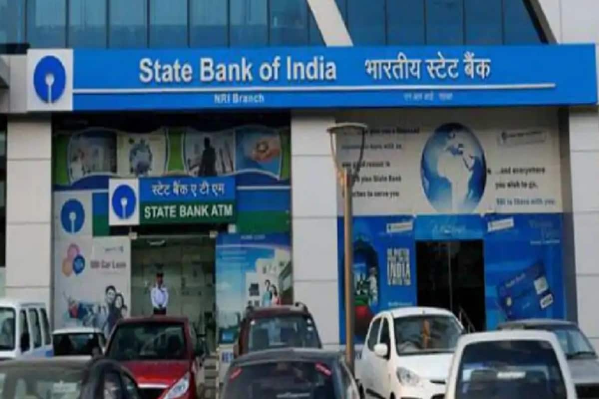 আনহাতে জ্যেষ্ঠ নাগৰিকৰ বাবে Special Fixed Deposit Schemeত ধন বিনিয়োগ কৰাৰ অন্তিম তাৰিখৰ সীমা বঢ়োৱা হৈছে। মে মাহত জ্যেষ্ঠ নাগৰিকৰ বাবে ভাৰতীয় ষ্টেট বেংকে ‘SBI WECARE Senior Citizens Term Deposit scheme’ আৰম্ভ কৰিছিল। অহা ৩১ ডিচেম্বৰ লৈকে বৃদ্ধি কৰা হৈছে অন্তিম সময়সীমা। আনহাতে জ্যেষ্ঠ নাগৰিকৰ বাবে Special Fixed Deposit Schemeত ধন বিনিয়োগ কৰাৰ অন্তিম তাৰিখৰ সীমা বঢ়োৱা হৈছে। মে মাহত জ্যেষ্ঠ নাগৰিকৰ বাবে ভাৰতীয় ষ্টেট বেংকে ‘SBI WECARE Senior Citizens Term Deposit scheme’ আৰম্ভ কৰিছিল। অহা ৩১ ডিচেম্বৰ লৈকে বৃদ্ধি কৰা হৈছে অন্তিম সময়সীমা।