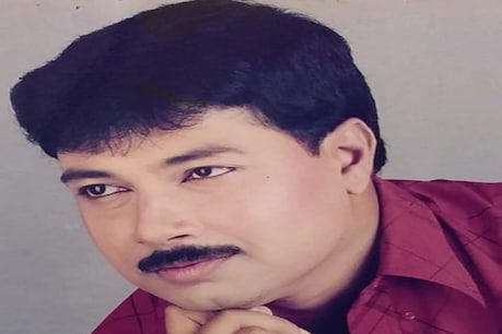 শিল্পী ৰঞ্জন বেজবৰুৱালৈ 'ৰাষ্ট্ৰীয় সংস্কৃত গীতিকবি' সন্মান শিল্পী ৰঞ্জন বেজবৰুৱালৈ 'ৰাষ্ট্ৰীয় সংস্কৃত গীতিকবি' সন্মান