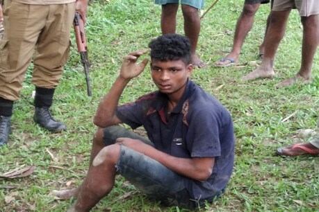 কাকপথাৰৰ টঙনাত ৭ বছৰীয়া কিশোৰীক বলাৎকাৰ কৰি হত্যা কৰাৰ সন্দেহ! অভিযুক্তই ক’লে – ‘মাৰি পেলাইছো’ কাকপথাৰৰ টঙনাত ৭ বছৰীয়া কিশোৰীক বলাৎকাৰ কৰি হত্যা কৰাৰ সন্দেহ! অভিযুক্তই ক’লে – ‘মাৰি পেলাইছো’