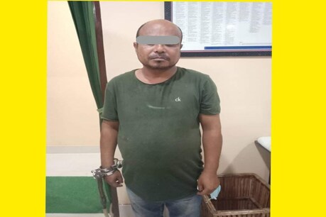 অৱশেষত আৰক্ষীৰ জালত পৰিল SI চাকৰিৰ নামত ৪ লাখ টকা দাবী কৰা মনোজ তামুলী অৱশেষত আৰক্ষীৰ জালত পৰিল SI চাকৰিৰ নামত ৪ লাখ টকা দাবী কৰা মনোজ তামুলী