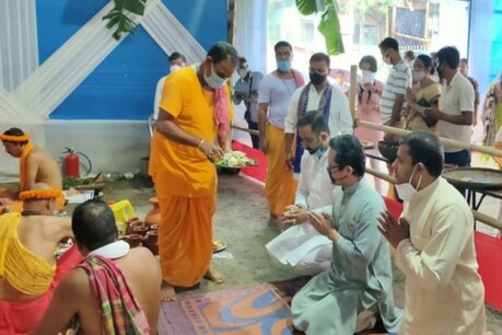 ‘তৰুণ গগৈ-গৌৰৱ গগৈক মোগলৰ বংশধৰ বুলি কৈ বিজেপিয়ে সমগ্ৰ আহোম সম্প্ৰদায়ক অপমান কৰিছে’ ‘তৰুণ গগৈ-গৌৰৱ গগৈক মোগলৰ বংশধৰ বুলি কৈ বিজেপিয়ে সমগ্ৰ আহোম সম্প্ৰদায়ক অপমান কৰিছে’