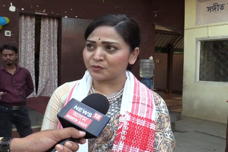 সক্ৰিয় ৰাজনীতিত অভিনেত্ৰী জেৰিফা ৱাহিদ, ৰাইজৰ দলৰ পৰা নিৰ্বাচন খেলিব নেকি জেৰিফাই? সক্ৰিয় ৰাজনীতিত অভিনেত্ৰী জেৰিফা ৱাহিদ, ৰাইজৰ দলৰ পৰা নিৰ্বাচন খেলিব নেকি জেৰিফাই?