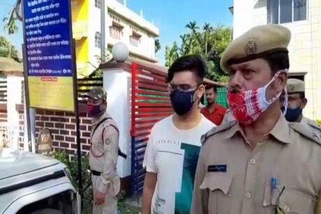 মা–দেউতাইহে জোৰ কৰিলে, মোৰ মন কলা শাখাত পঢ়াৰ আছিল...চিকিৎসক পিতৃ–মাতৃৰ উচ্চাকাংক্ষাই কেনেকৈ ধ্বংস কৰিলে মেট্ৰিকত ৯০শতাংশ নম্বৰ পোৱা নীল নক্ষত্ৰ দাসৰ জীৱন? মা–দেউতাইহে জোৰ কৰিলে, মোৰ মন কলা শাখাত পঢ়াৰ আছিল...চিকিৎসক পিতৃ–মাতৃৰ উচ্চাকাংক্ষাই কেনেকৈ ধ্বংস কৰিলে মেট্ৰিকত ৯০শতাংশ নম্বৰ পোৱা নীল নক্ষত্ৰ দাসৰ জীৱন?