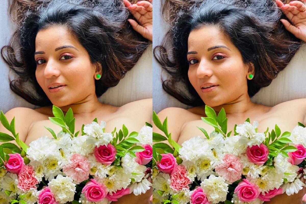 সৰু পৰ্দাৰ জনপ্ৰিয় অভিনেত্ৰীগৰাকী ছচিয়েল মিডিয়াত অত্যন্ত সক্ৰিয়। প্ৰতিদিনাই নতুন ফটো বভিডিঅ’ আপলোড কৰি নিজৰ অনুৰাগীক মোহিত কৰে অভিনেত্ৰীগৰাকীয়ে। সৰু পৰ্দাৰ জনপ্ৰিয় অভিনেত্ৰীগৰাকী ছচিয়েল মিডিয়াত অত্যন্ত সক্ৰিয়। প্ৰতিদিনাই নতুন ফটো বভিডিঅ’ আপলোড কৰি নিজৰ অনুৰাগীক মোহিত কৰে অভিনেত্ৰীগৰাকীয়ে।