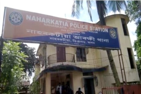 আলফাৰ নামত ধন দাবী কৰি ৰঙাঘৰৰ আলহী হ’ল নাহৰকটীয়াৰ এজন লোক আলফাৰ নামত ধন দাবী কৰি ৰঙাঘৰৰ আলহী হ’ল নাহৰকটীয়াৰ এজন লোক