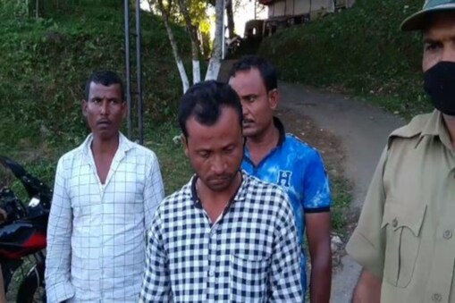 সমগ্ৰ দেশ দীপাৱলী তথা কালীপূজাৰ আনন্দত ব্যস্ত থকাৰ সময়তে কৰিমগঞ্জৰ নিলামবজাৰত ত্ৰিপুৰাৰ দুগৰাকী যুৱতীক ৬ নৰপিশাচে ধৰ্ষণ কৰিছিল।