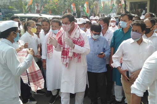 নিৰ্বাচনৰ প্ৰাকমুহুৰ্তত বিৰোধী দল কংগ্ৰেছৰ ৰাজ্যিক মুখ্য কাৰ্যালয় ৰাজীৱ ভৱনত উদুলি–মুদুলি পৰিৱেশ।