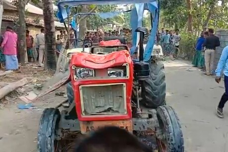 মঙলদৈত ১৫নং ৰাষ্ট্ৰীয় ঘাইপথত ট্ৰেক্টৰে মহতিয়াই নিলে চাইকেল আৰোহী যুৱকক মঙলদৈত ১৫নং ৰাষ্ট্ৰীয় ঘাইপথত ট্ৰেক্টৰে মহতিয়াই নিলে চাইকেল আৰোহী যুৱকক