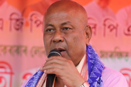 নিৰাপত্তাৰক্ষী এৰিলে হাগ্ৰামাই, প্ৰচণ্ড শীতত কঁপি কঁপি ঘৰৰ বাহিৰত ওৰেনিশা বোন্দাপৰ দিলে নিৰাপত্তাৰক্ষীৰ দলে নিৰাপত্তাৰক্ষী এৰিলে হাগ্ৰামাই, প্ৰচণ্ড শীতত কঁপি কঁপি ঘৰৰ বাহিৰত ওৰেনিশা বোন্দাপৰ দিলে নিৰাপত্তাৰক্ষীৰ দলে