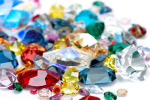 জন্ম মাহ অনুসৰি পৰিধান কৰক ৰত্ন, ধন-সম্পত্তিৰ অধিকাৰী হোৱাৰ লগতে আৱৰি ধৰিব সৌভাগ্যই 