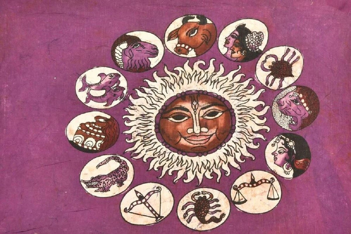  ভাৰতীয় মতে ৰাশিফল গণনা কৰা হয় চন্দ্ৰৰ অৱস্থানৰ ওপৰত ভিত্তি কৰি। কিন্তু ইংৰাজী মতে প্ৰাধান্য দিয়া হয় সূৰ্যক। সেয়ে ইংৰাজীত ৰাশিক কোৱা হয় ছান ছাইন। এইক্ষেত্ৰত জন্মদিন অনুসৰি বুজা যায় এজন ব্যক্তি কোন ৰাশিৰ জাতক বা জাতিকা।