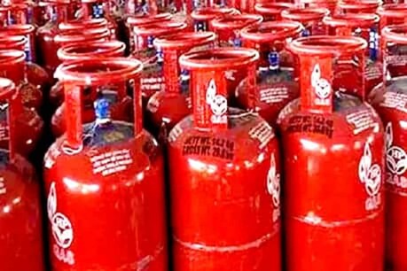 LPG Gas Cylinder: অনলাইনত সস্তাত গেছ চিলিণ্ডাৰ বুক কৰাৰ সুযোগ, পাব ৫০টকা ৰেহাই, জানক কেনেকৈ LPG Gas Cylinder: অনলাইনত সস্তাত গেছ চিলিণ্ডাৰ বুক কৰাৰ সুযোগ, পাব ৫০টকা ৰেহাই, জানক কেনেকৈ