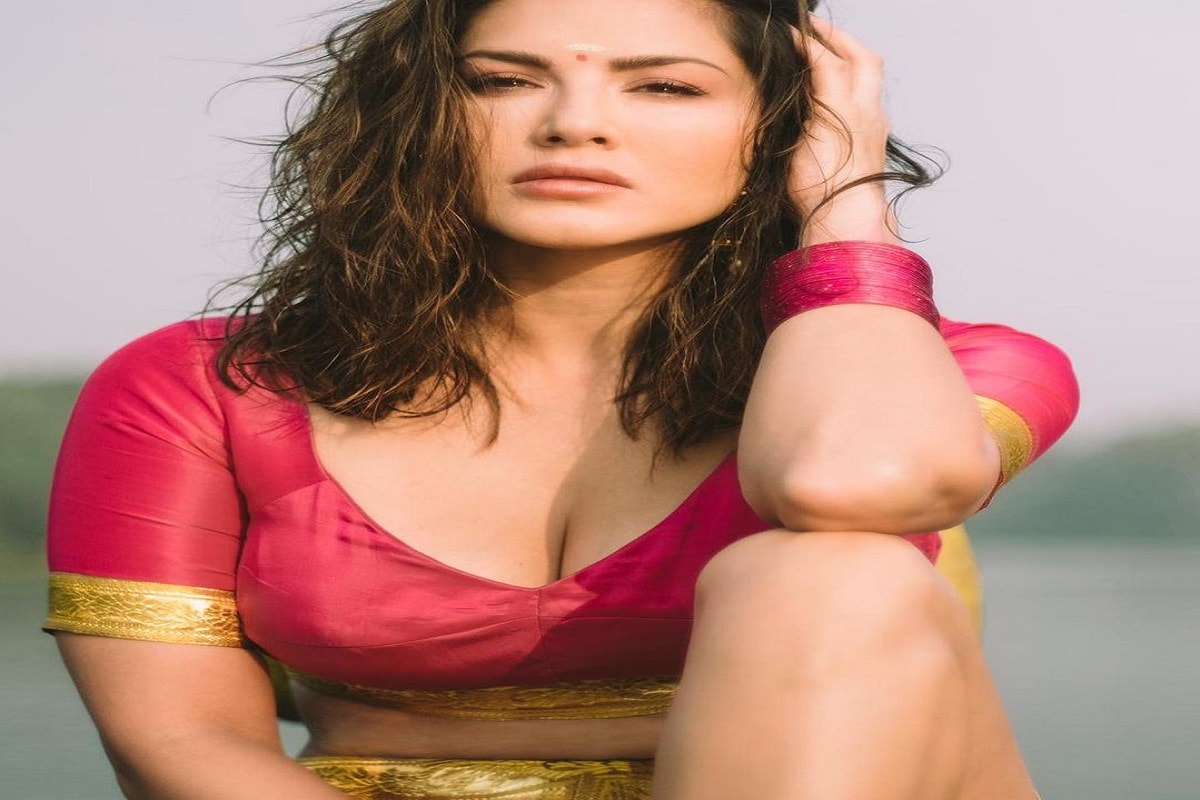 বৰ্তমান কেৰালাত আছে ছানী লিয়নী। কেৰালাৰ এটা ৰিয়েলিটী শ্বুৰ চেটত চলি আছে অভিনেত্ৰীগৰাকীৰ শ্বুটিং। বৰ্তমান কেৰালাত আছে ছানী লিয়নী। কেৰালাৰ এটা ৰিয়েলিটী শ্বুৰ চেটত চলি আছে অভিনেত্ৰীগৰাকীৰ শ্বুটিং।